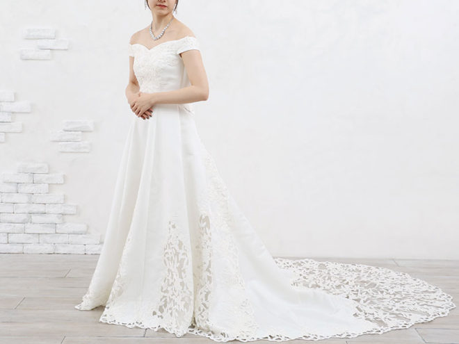 鈴鹿店　ウェディングドレス W2216　6号