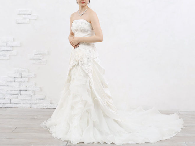 鈴鹿店　ウェディングドレス W2257　9～11号