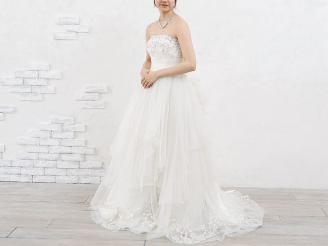 鈴鹿店　ウェディングドレス W4188　9～13号