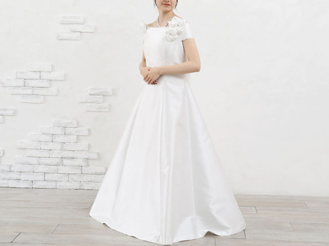 鈴鹿店　ウェディングドレス W2077　17号