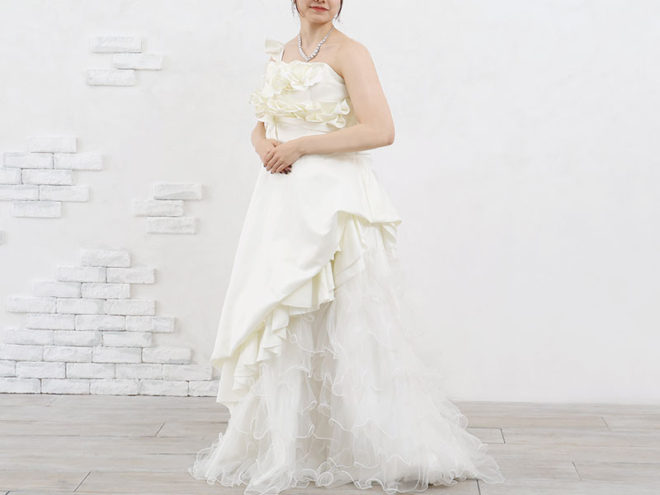 鈴鹿店　ウェディングドレス W2218　17号