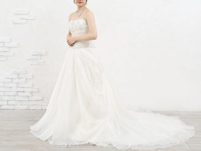 鈴鹿店　ウェディングドレス W2256　13～15号