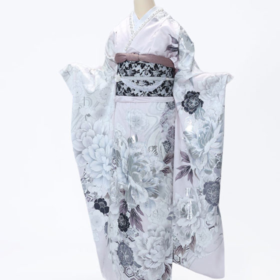鈴鹿店　F1735　薄ﾋﾟﾝｸ地 白ｼﾙﾊﾞｰの牡丹と桜・亀甲