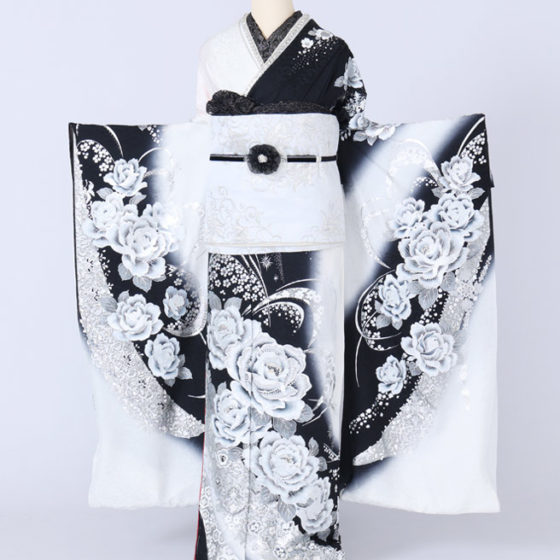 四日市店　F1759　黒×白ダマスク地模様　シルバーの薔薇ストーン　桂由美　