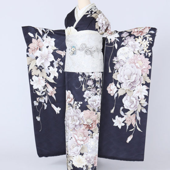 四日市店　F1775　濃紺　ピンク・黄・薄紫の牡丹・百合・鈴蘭・房