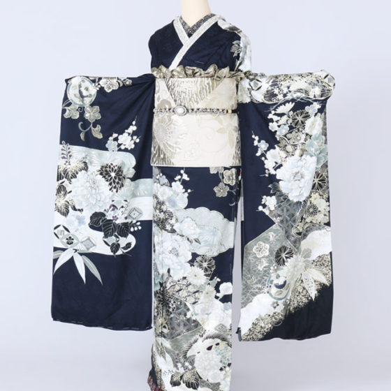 四日市店　F1780　紺地裾白金　牡丹・梅・桜・松・鶴
