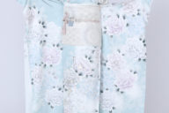 四日市店　F1801 くすみ水色 白・薄ピンクの薔薇