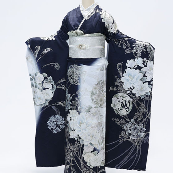 鈴鹿店　F1768　濃紺/白ぼかし地 薄ｺﾞｰﾙﾄﾞの芍薬と紫陽花